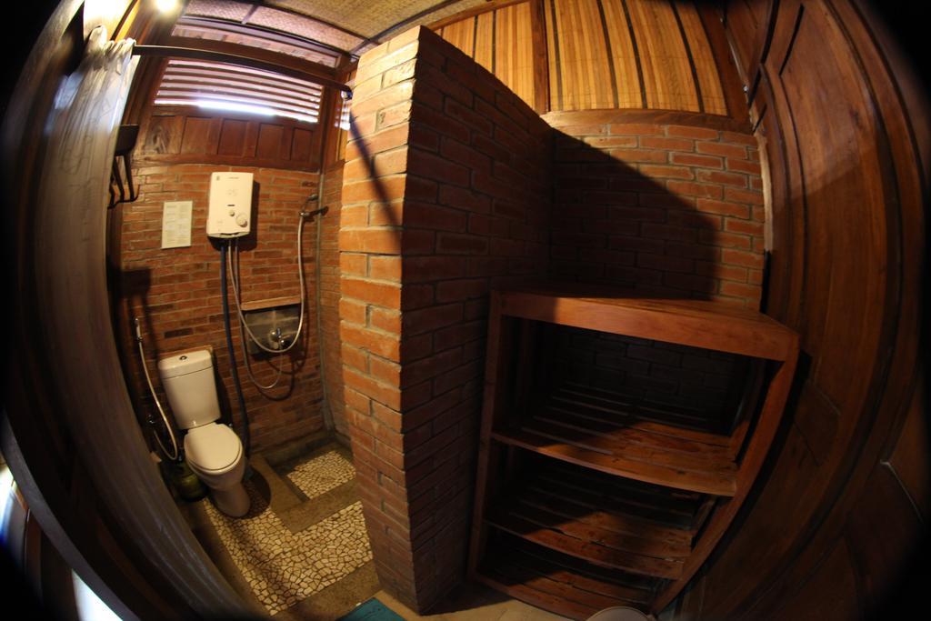 Omah Garengpoeng Guest House Магеланг Стая снимка