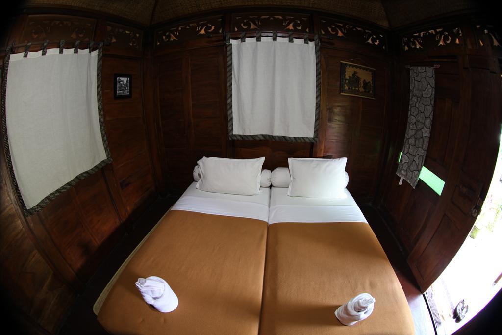 Omah Garengpoeng Guest House Магеланг Стая снимка